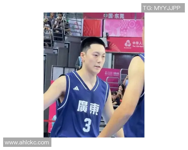 胡明轩遭驱逐原帅砍下29分广东队遗憾不敌山西总分落后零比三
